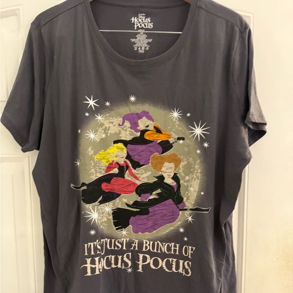 Disney Hocus Pocus Black T-Shirt